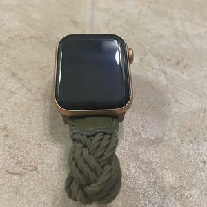 Apple Watch SE